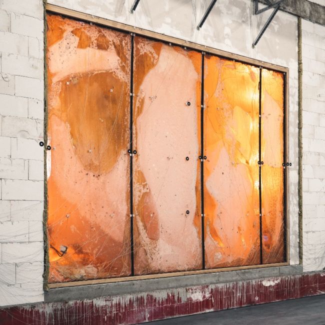 Brandschutzglas in einer Halle